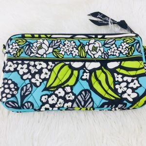 Retired VERA BRADLEY Island Blooms Zip Wristlet
